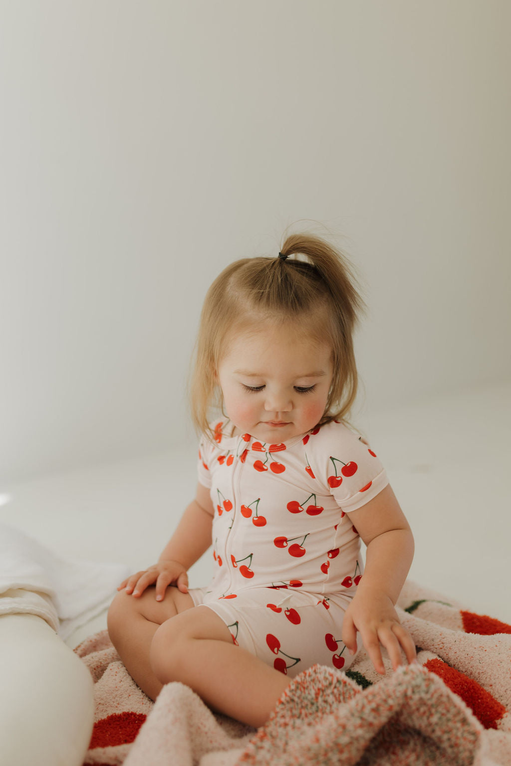 Shortie Bamboo Zip | Cherry Orchard