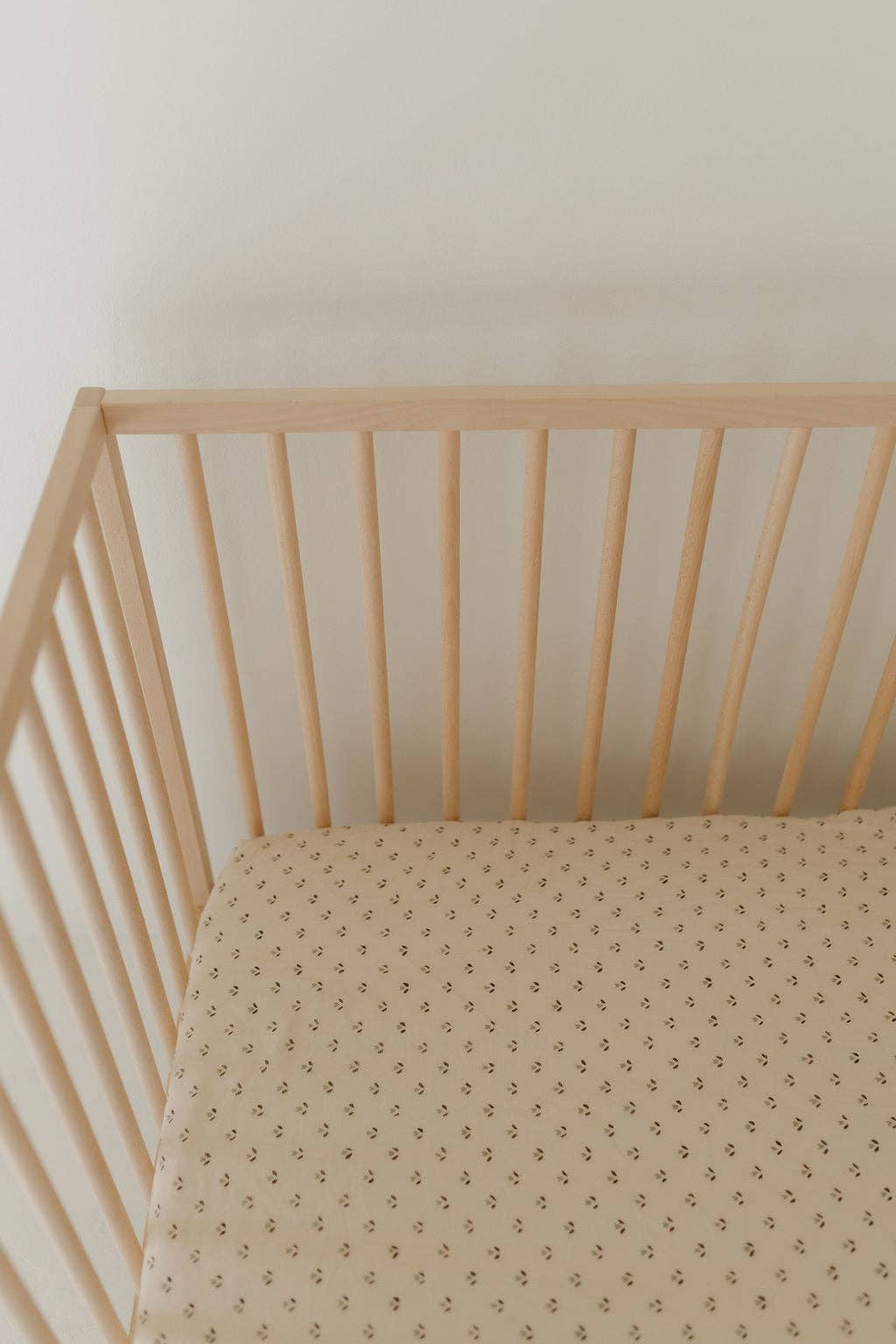 Muslin Crib Sheet | Flora