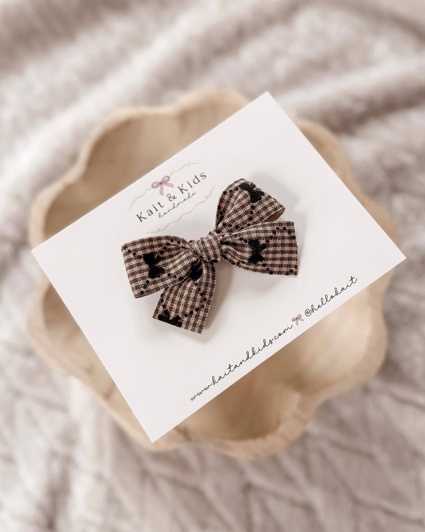 Black bow / mini classic