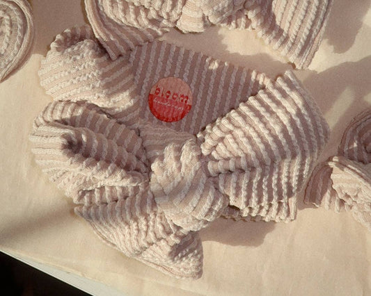 Oversized Bow Cream Wavy Tie On Headwrap