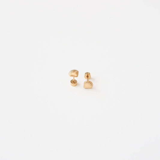 Seashell Stud Earring