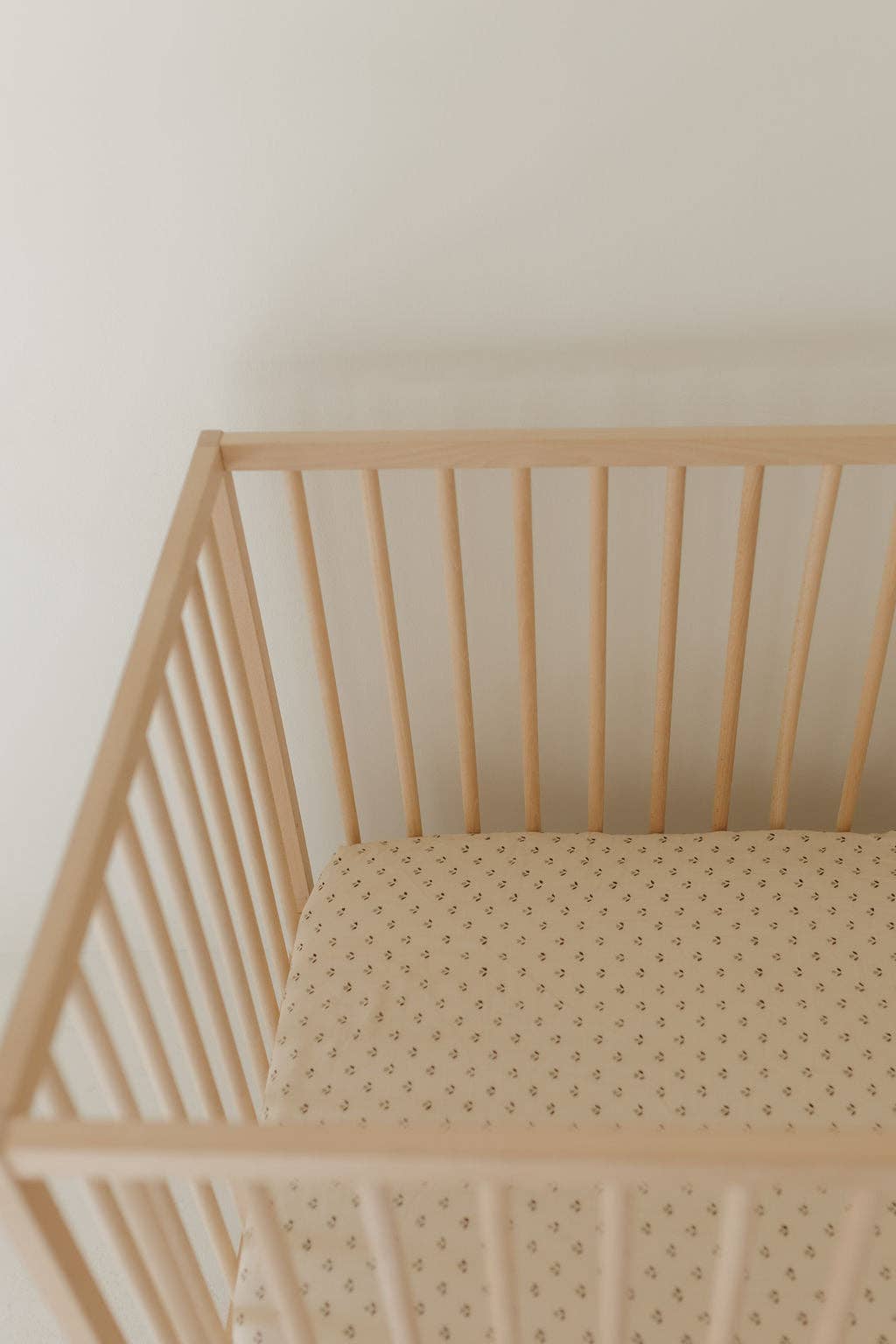 Muslin Crib Sheet | Flora