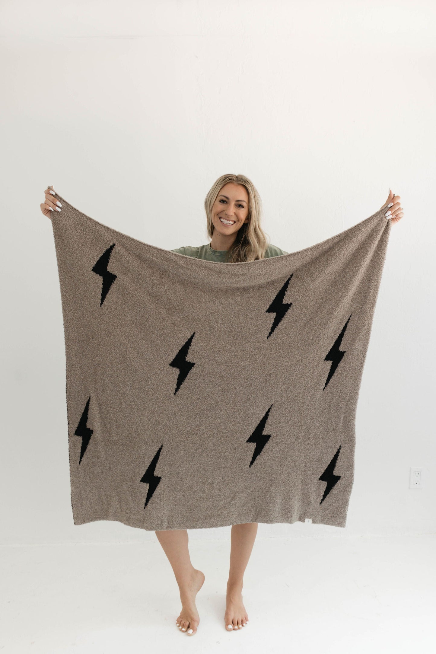 Lightning Bolt | Plush Blanket