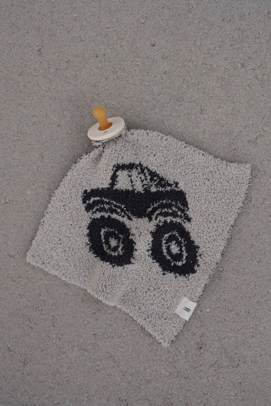 Lovey | Monster Truck