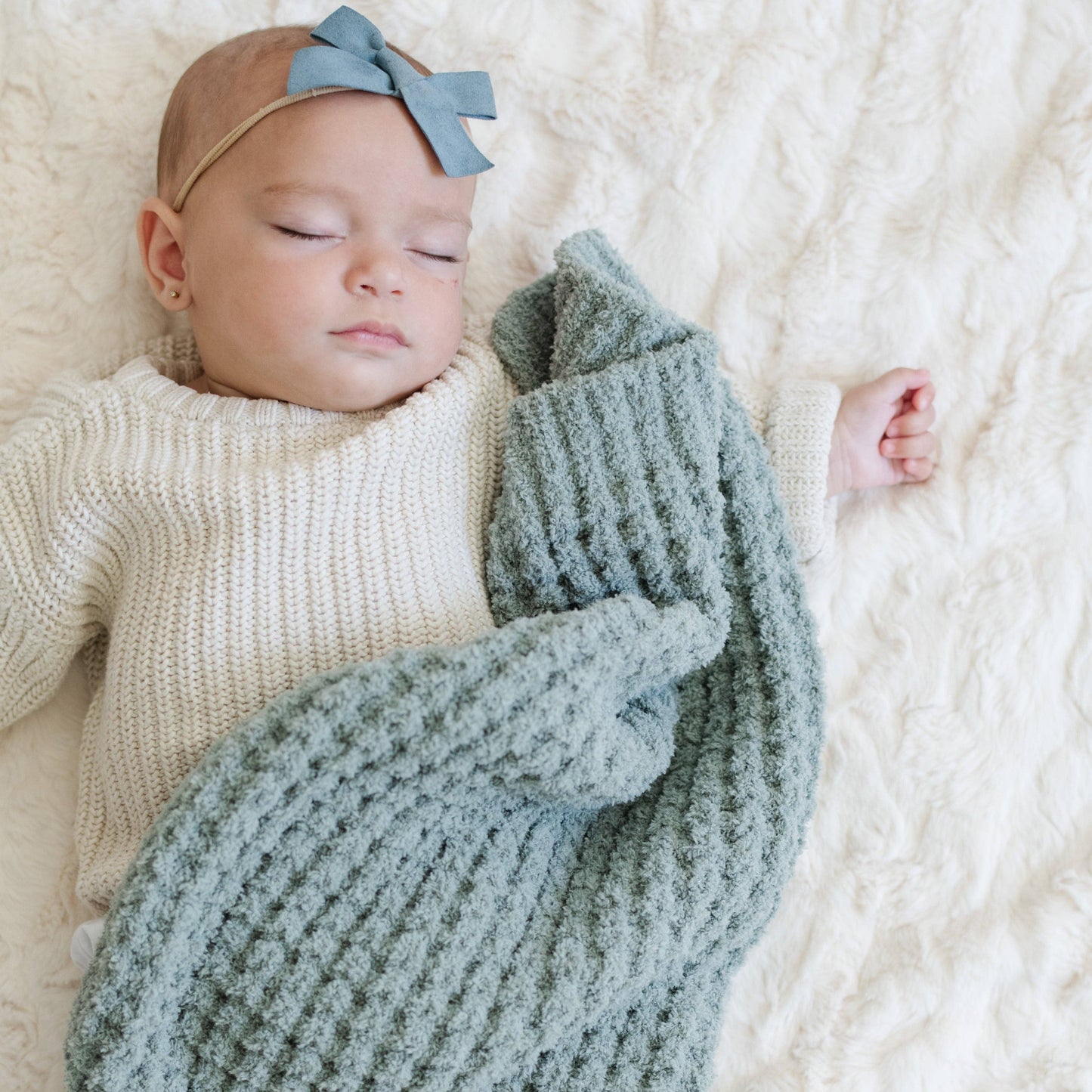 WAFFLE KNIT MINI BLANKETS