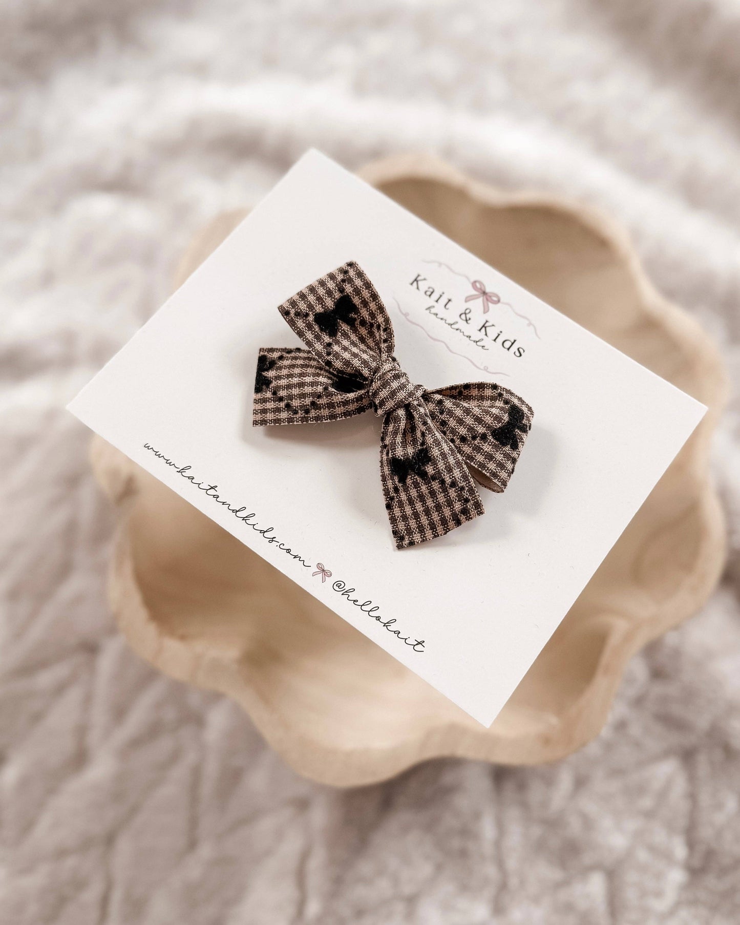 Black bow / mini classic