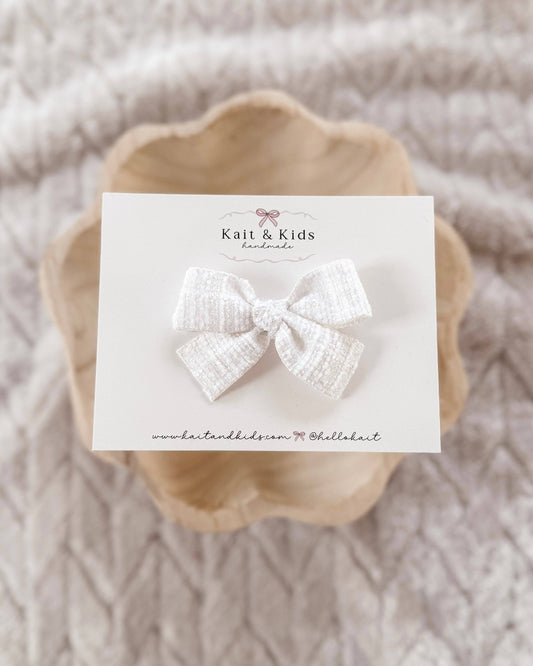 White sweater / mini classic