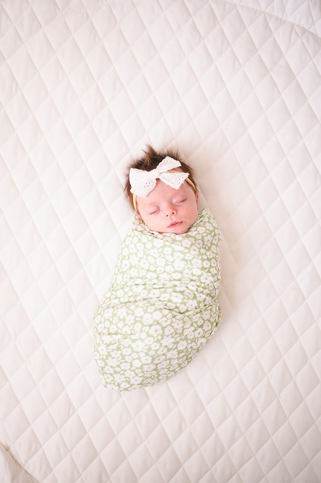 Bamboo Stretch Swaddle - Sage Ditsy Floral