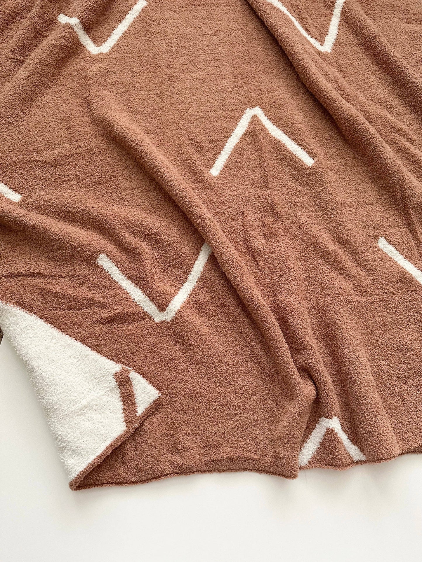 Arrow Blanket - Caramel/Cream