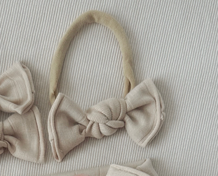 Oat Milk Wide Ribbed BloomCLIPS