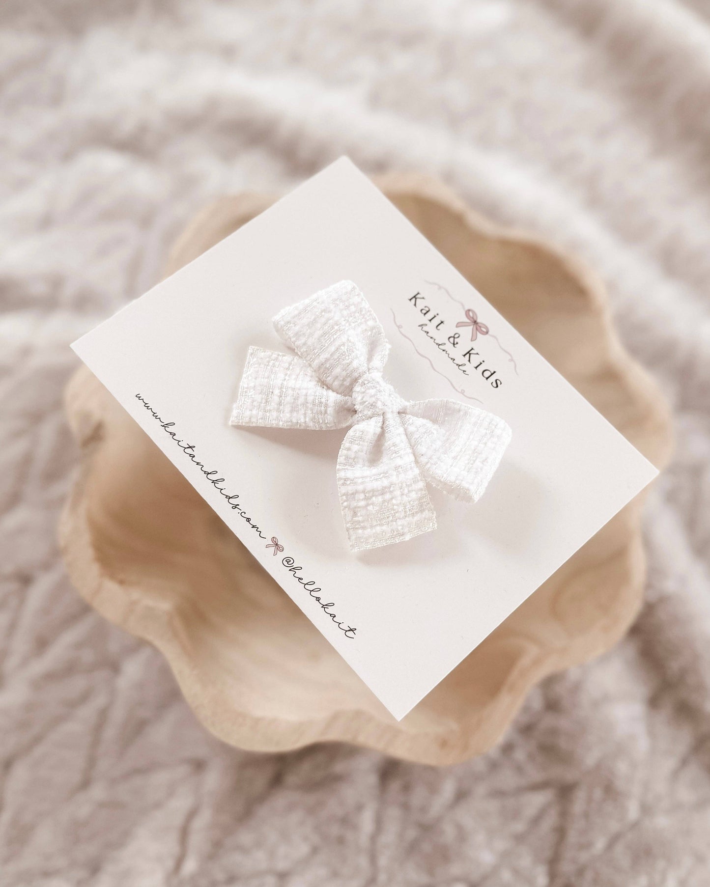 White sweater / mini classic