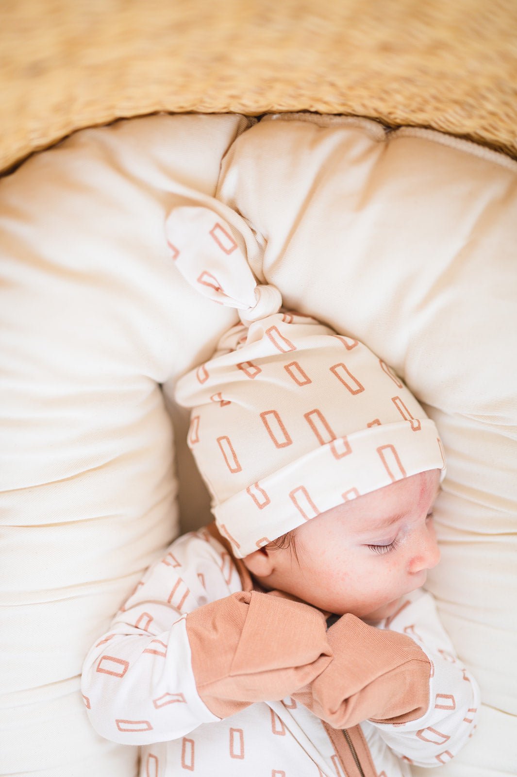 Knot Hat - Neutral Rectangle